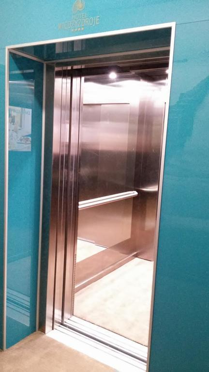 Holiday Home Loft Z Antresola I Balkonem Przy Plazy เมียนซิดดรอแย ภายนอก รูปภาพ
